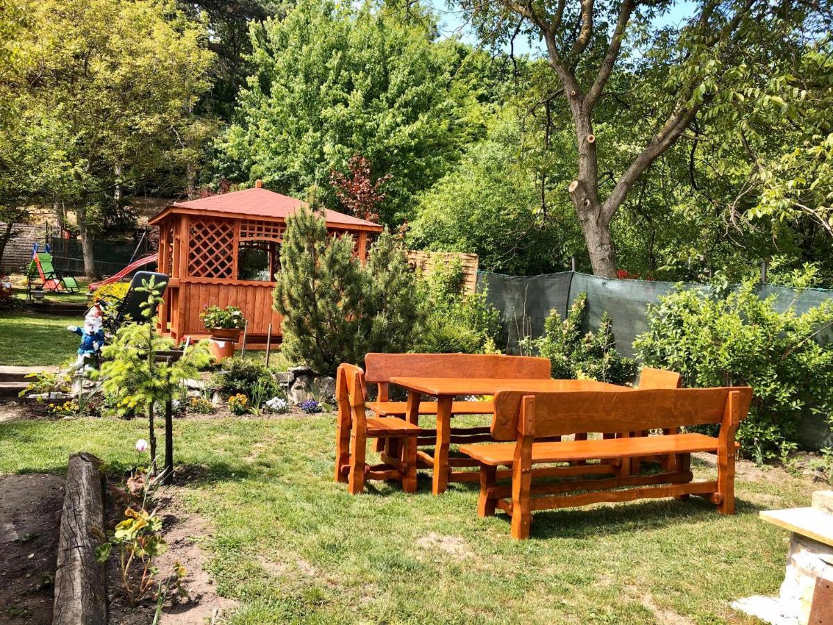 玩具屋度假屋 Bodajk 外观 照片