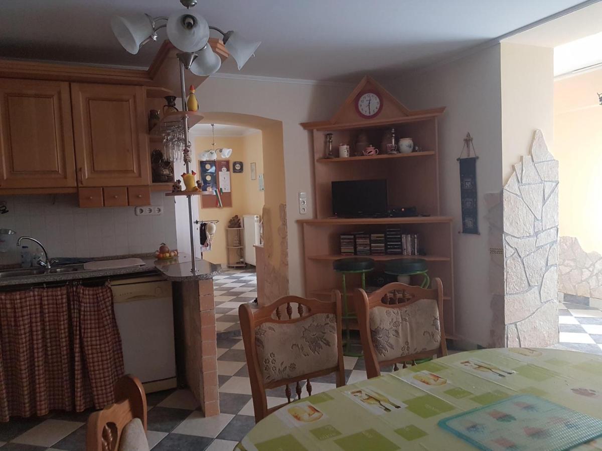 玩具屋度假屋 Bodajk 外观 照片